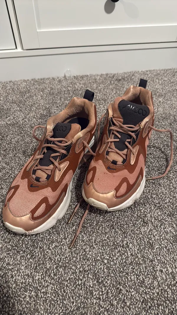 Nike Air Max 200 Women’s Holiday Sparkle - Image 3