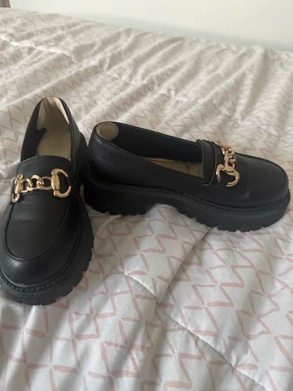 Womens Black Loafers Size 5.5 - Image 3