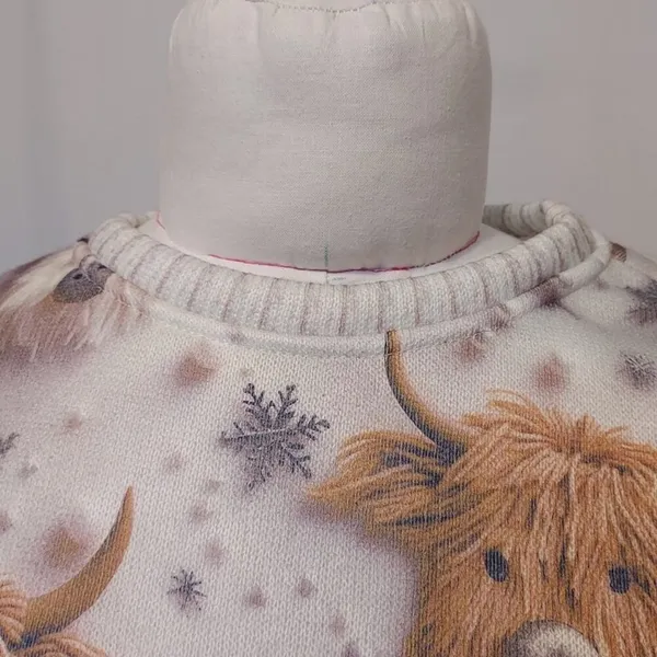 Knit Winter Cow Lover Beaded Yarn Animal Long Sleeve Pullover Crew Neck Sweater - Image 4