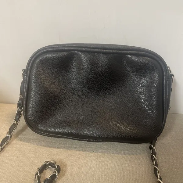Rampage Black Crossbody‎ Bag floral Embroidered Chain strap Zip close - Image 2