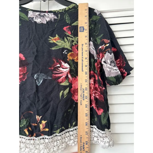 Abercrombie & Fitch Black Floral Lace Trim Crop‎ Top Short Sleeve Womens S *hole - Image 5