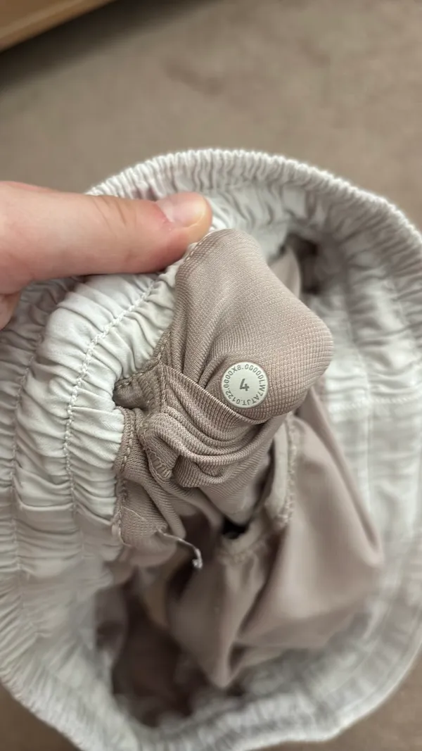 Hotty Lululemon Hot - Image 2