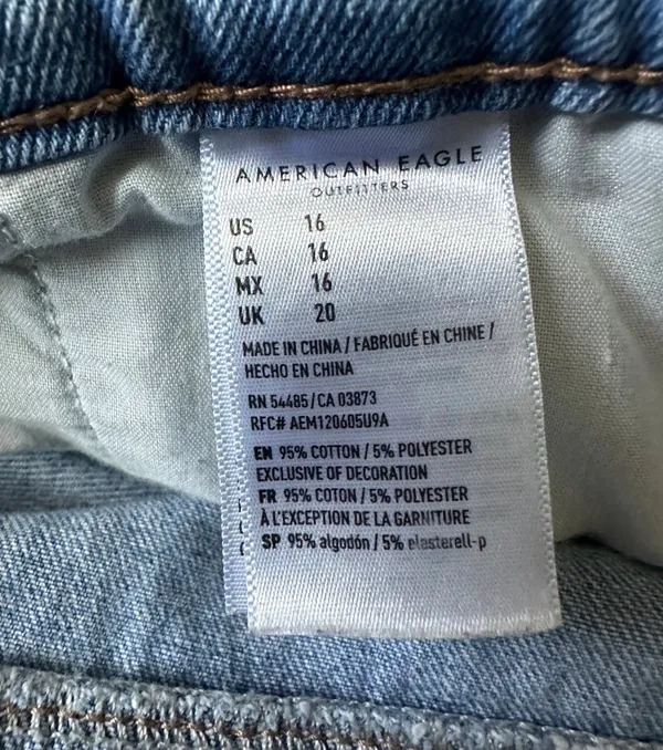 American Eagle Mom High rise Blue Denim Women’s Shorts~16 - Image 4