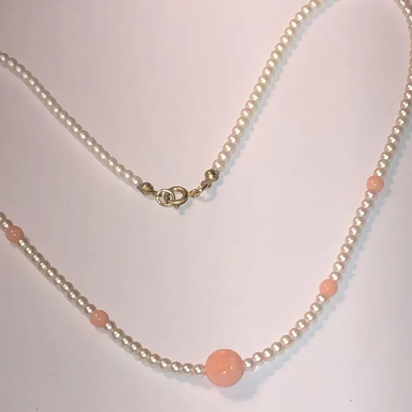 Vintage White Faux Pearl Pink Carved Flower Dainty Boho Necklace - Image 2