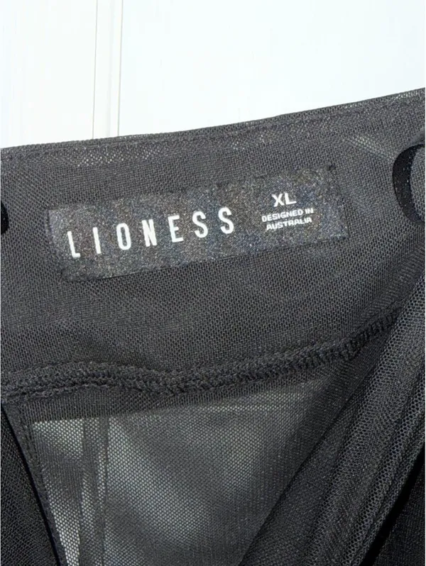 Lioness Iconic Cami in Onyx - Image 4