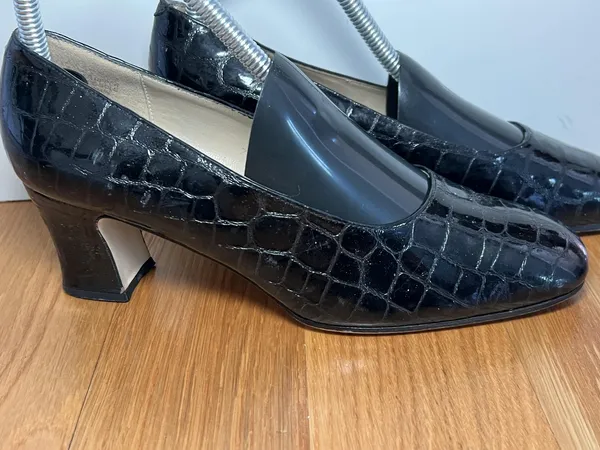 Etienne Aigner Cadiz Shoes Womens Size 7.5 Black Croc Pumps Square Toe - Image 4