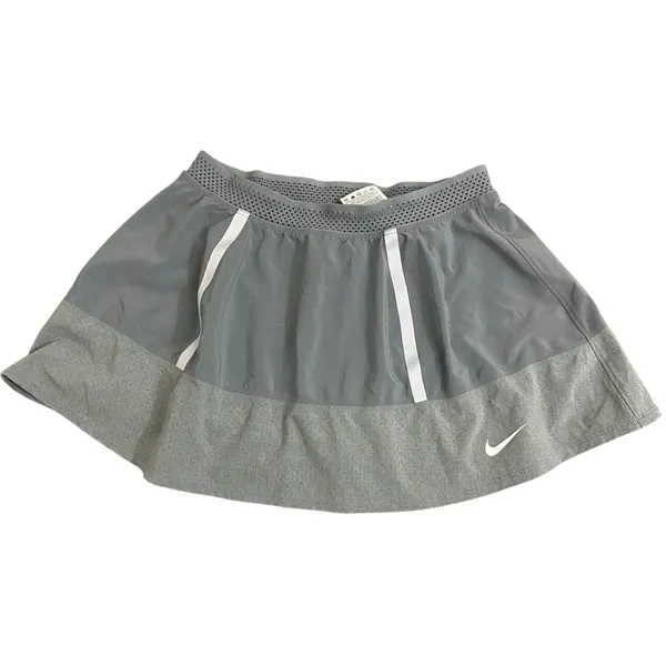 Nike Women's Light Gray Mini Skirt - Image 2