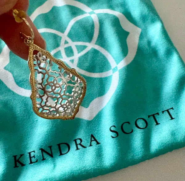 Kendra Scott Earrings - Image 4