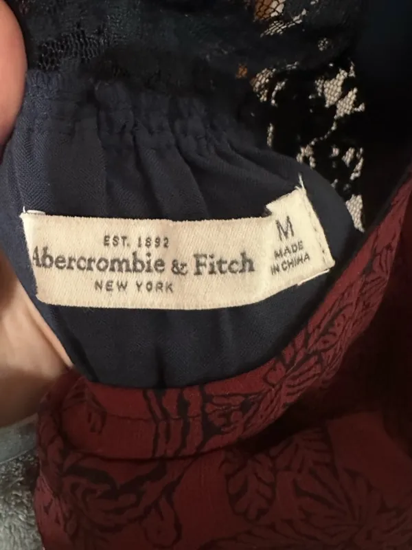 Y2K Abercrombie & Fitch Maroon Patterned Midi Dress - Image 5