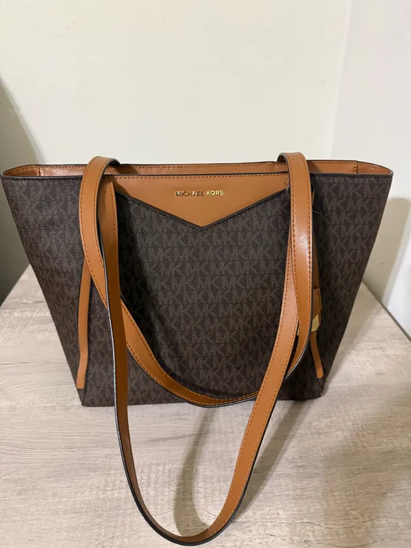 Michael Kors Purse - Image 11