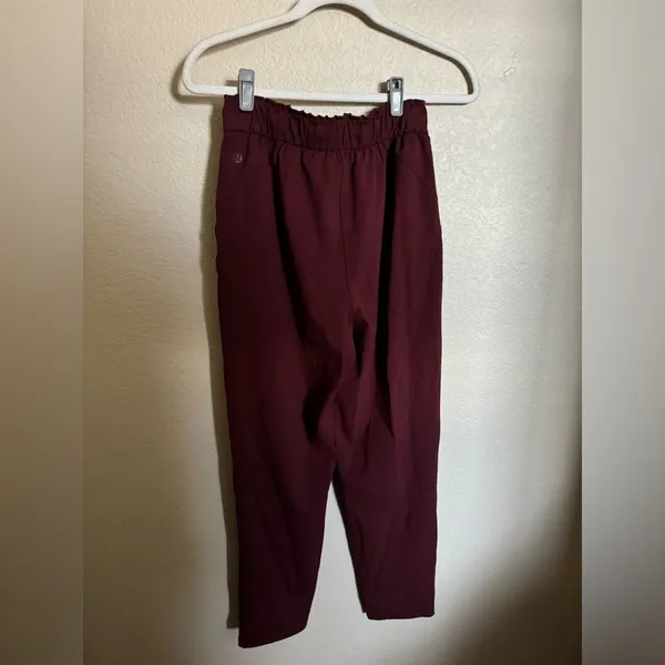 Lululemon Keep Moving‎ 7/8 Pant Size 4 in Red Cassis - Image 6