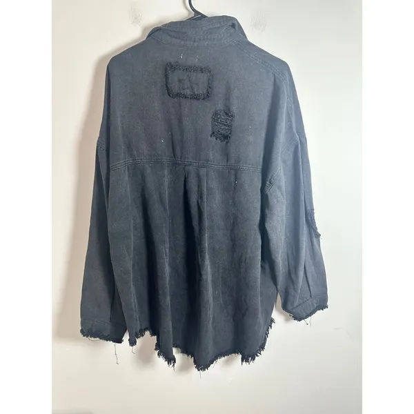 POL Washed Black‎ Distressed Denim Shacket Star Patch Frayed Hem SMT1165D Size M - Image 6