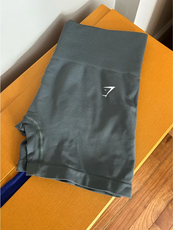 Gymshark Shorts Biker - Image 3