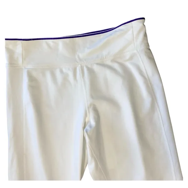 NIKE Foldover Waistband Cropped Capri Pants - Image 4