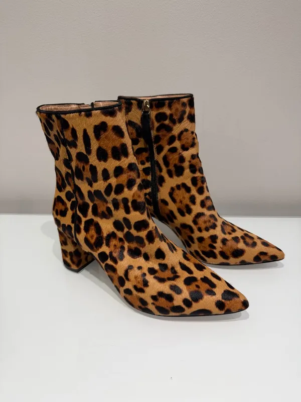 J. Crew Sadie Leopard Booties Size 7 - Image 5