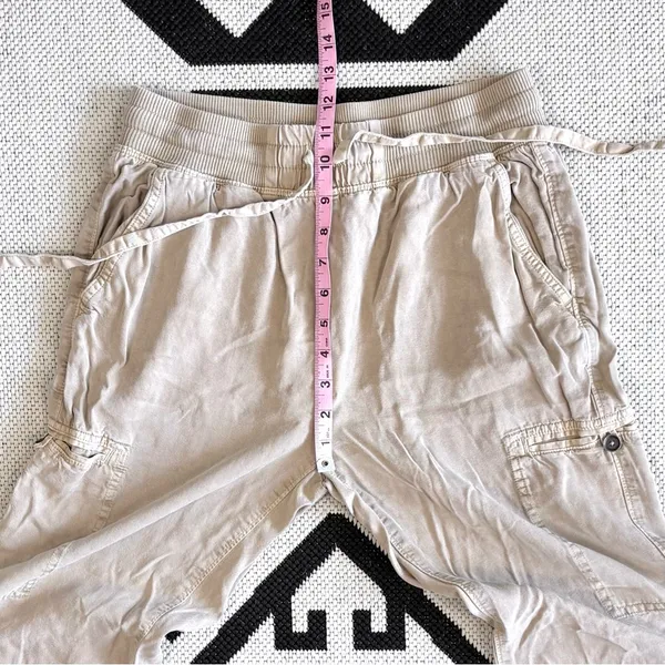 Aerie High Rise Essential Cargo Jogger Pants in Khaki Small - Image 5