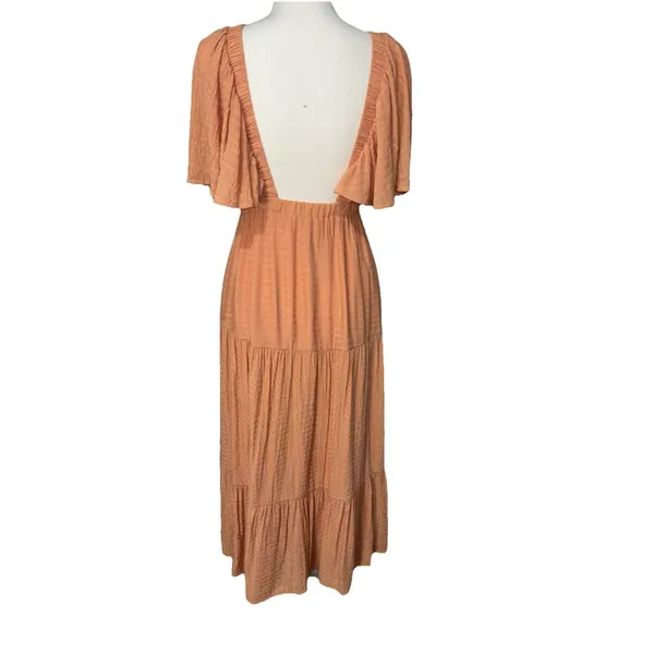 Vestique V-Neck Open Back Peach Ruffled Maxi Lined Dress Size M - Image 2