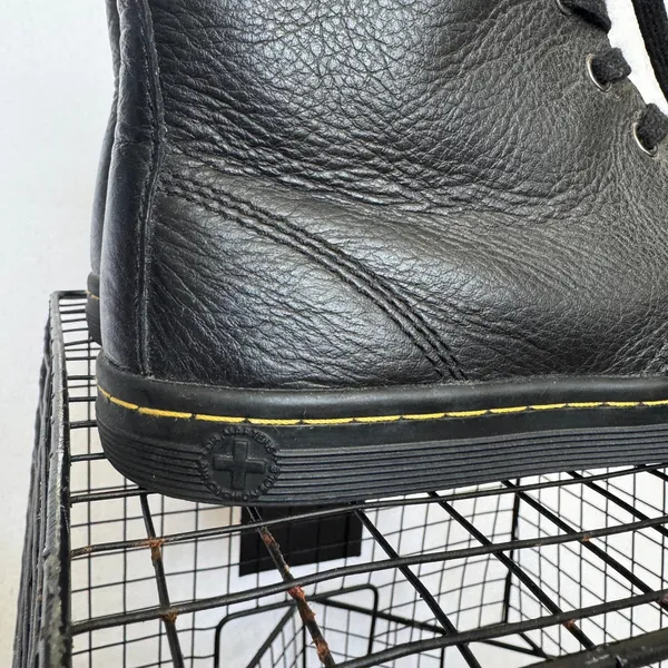 Dr. Martens Stratford Black Leather Floral Fold Down Boots Women’s 8 EU 39 - Image 8