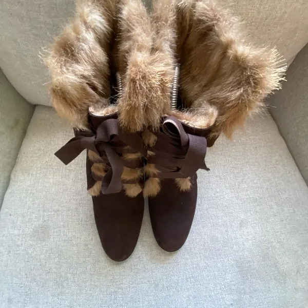 LOFT Chocolate Fur-Trimmed Heeled cozy Boots suede 7 - Image 10