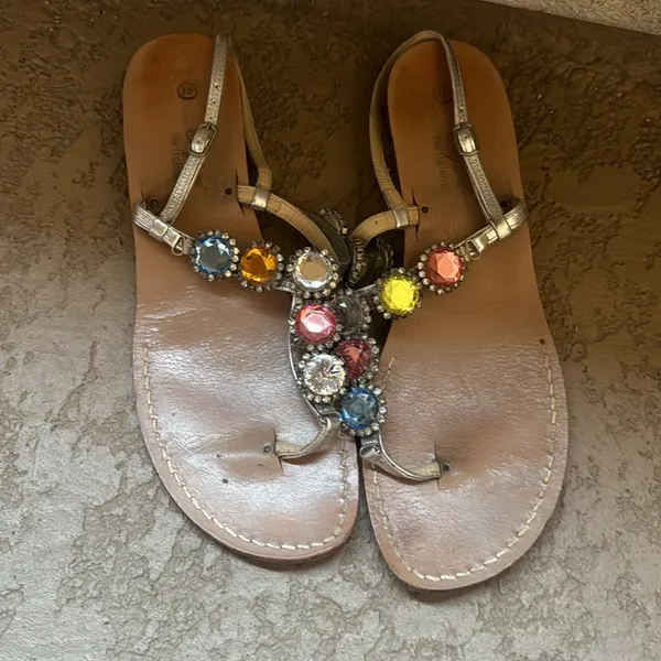 Capri Sandals Size 10 - Image 2