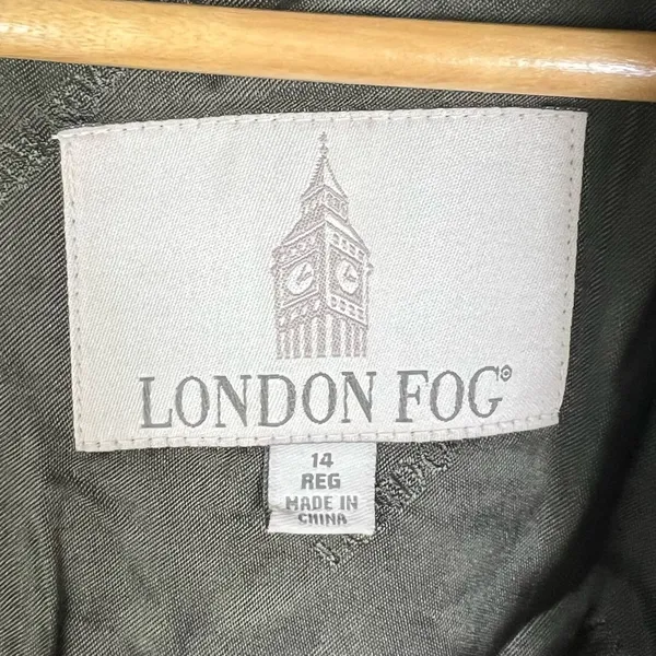 LONDON FOG Women’s Trench Coat Size‎ 14 Vintage Tan Cream Lined Belted Long - Image 6
