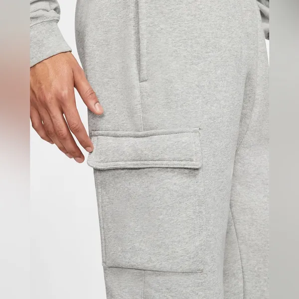 Nike Sportswear Club Fleece Cargo Jogger Sweatpants in Gray Size Medium - Image 9