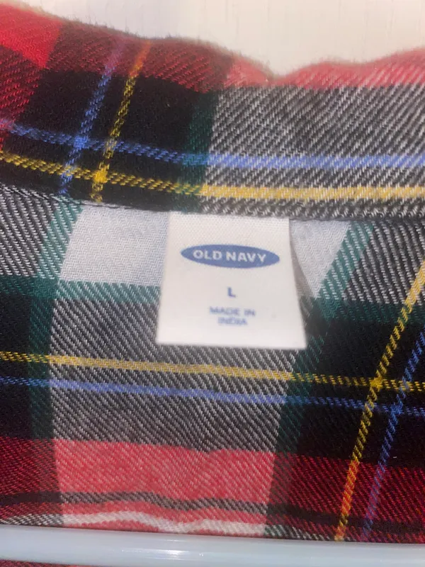 Old Navy Plaid Matching Christmas Pajama Set - Image 2