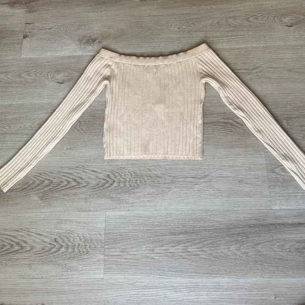 Aerie Off-the-Shoulder Ribbed Cream Sweater NWT! - Image 4