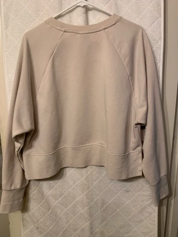 Nike Crewneck Sweatshirt - Image 2