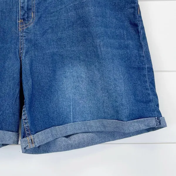 NEW Simply Emma Plus Size Denim Shorts Cuffed American Blue Wash Stretchy‎ - Image 3