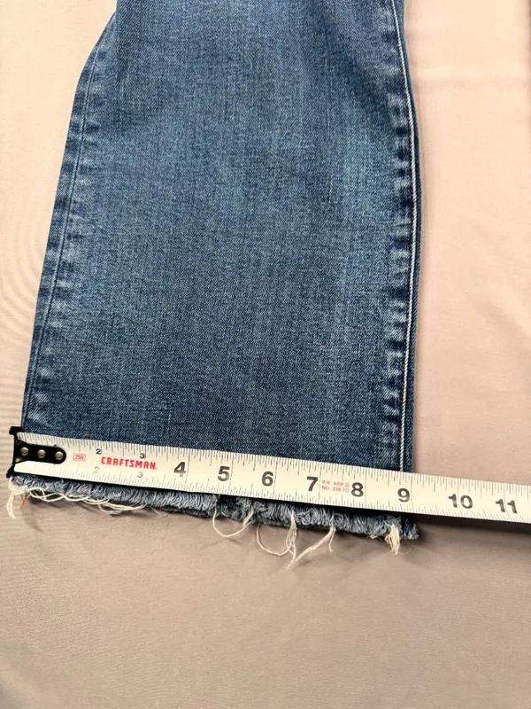 Madewell | 31 | Mid Rise Kickout Jeans - Image 4