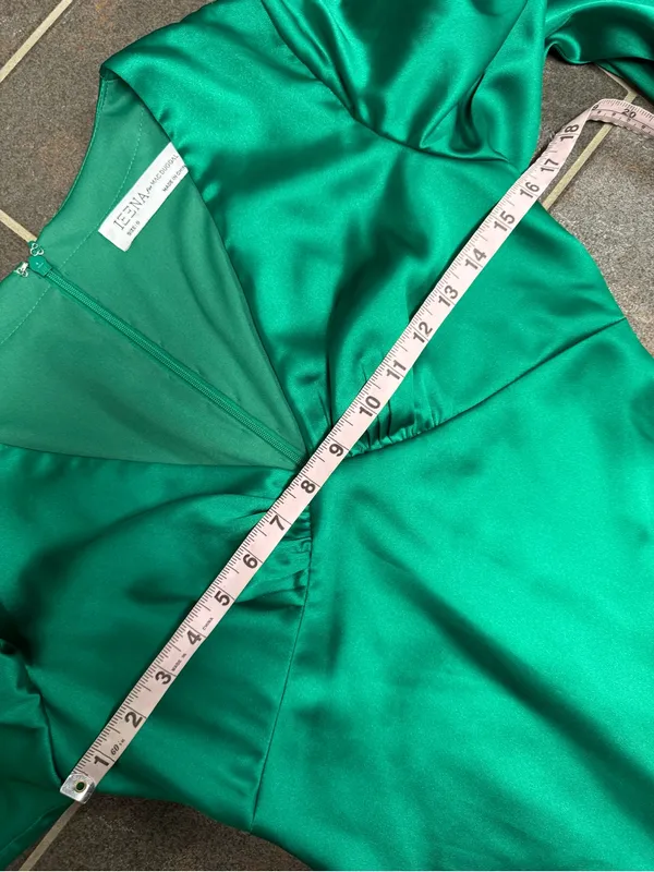 Mac Duggal Long Sleeve Empire Waist Satin Gown Maxi Dress Emerald Green 6 - Image 14