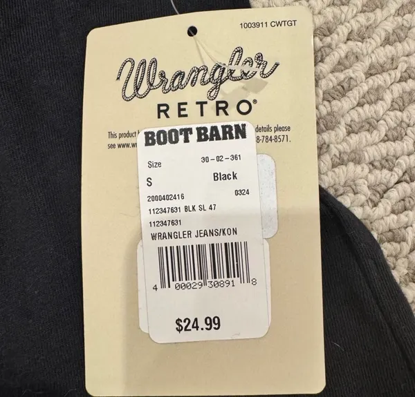 Wrangler retro black top - Image 2