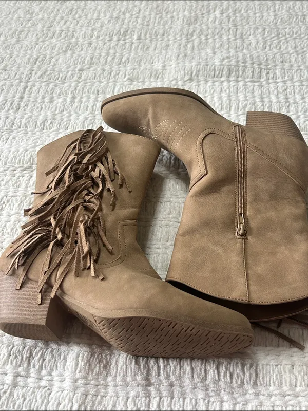 Fringe Western Boots in Tan with Stacked Heel - Image 4