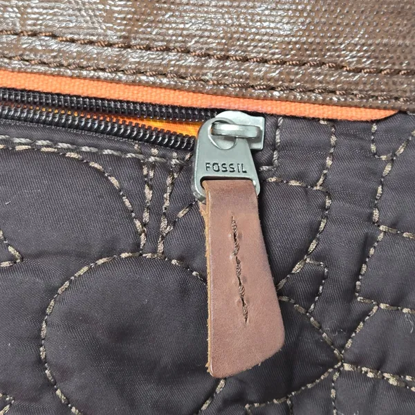 Fossil Key Per Quilted Brown‎ Leather Trim Tote Bag Key Charm - Image 7