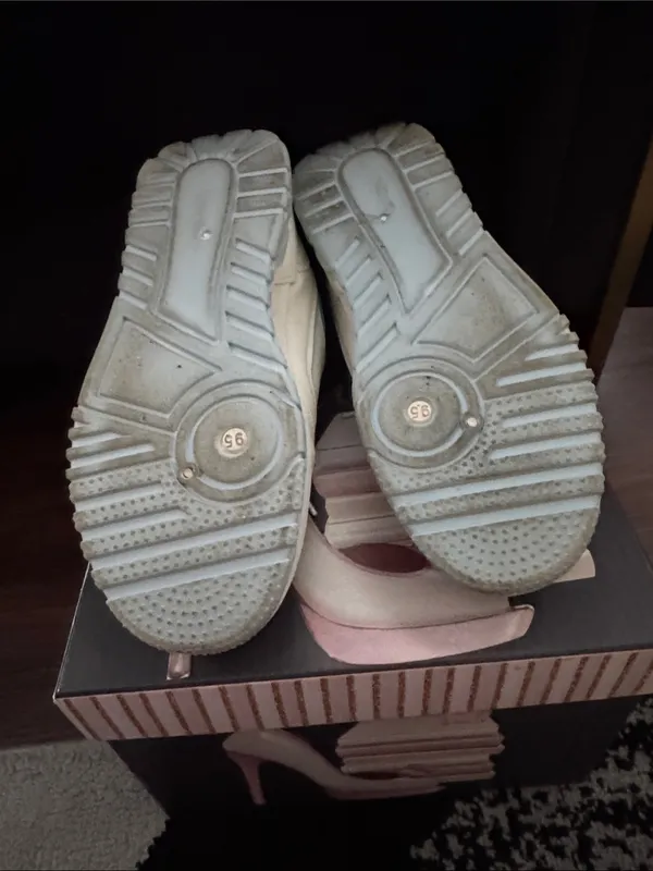 Zoo York White Women's Sneakers with Light Blue Accents - Image 5