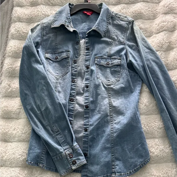 Guess Light Blue Button-Down Shirt - Image 2