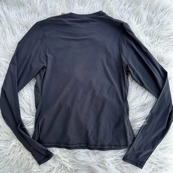 Skims Fits Everybody Long Sleeve T-Shirt Onyx Size Large - Image 5