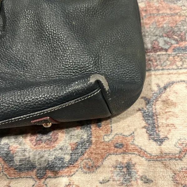 Authentic Dooney & Bourke Lucca Pebble Leather Logo Lock Sac - Image 4