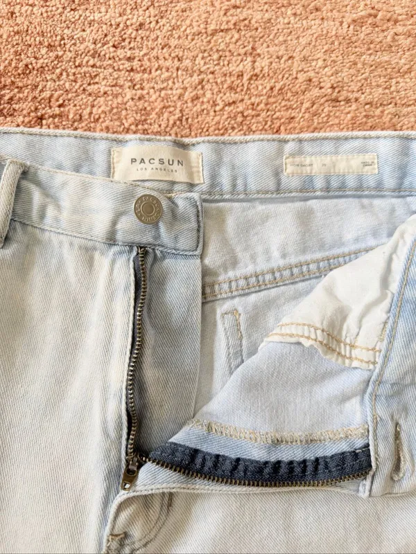 PacSun Mom Denim Shorts Light Wash High Rise Cuffed Size 29 - Image 2