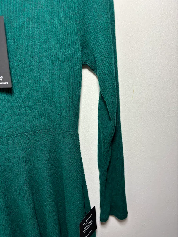 Green Long Sleeve Skater Dress Size Small - Image 3