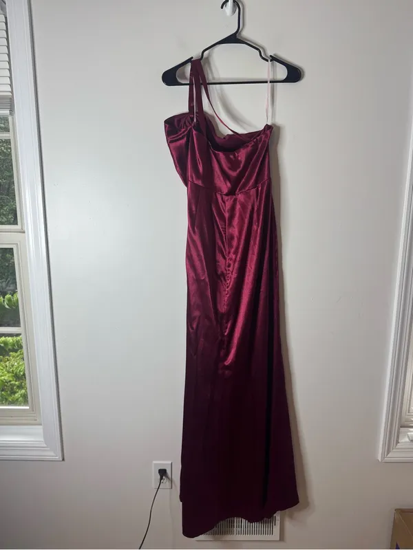 Lulus Devotion to Love Wine Satin One-Shoulder Maxi Dress small - Image 4