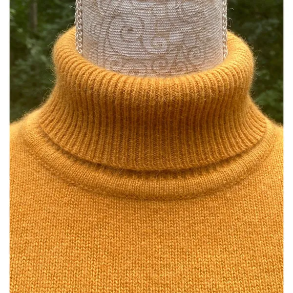 Jones New York Vintage Mustard Yellow Lambswool Angora Turtleneck Sweater Size P/M 80s 90s - Image 6