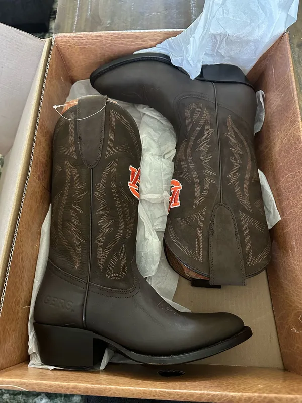 NIB Gameday Boots - Image 3