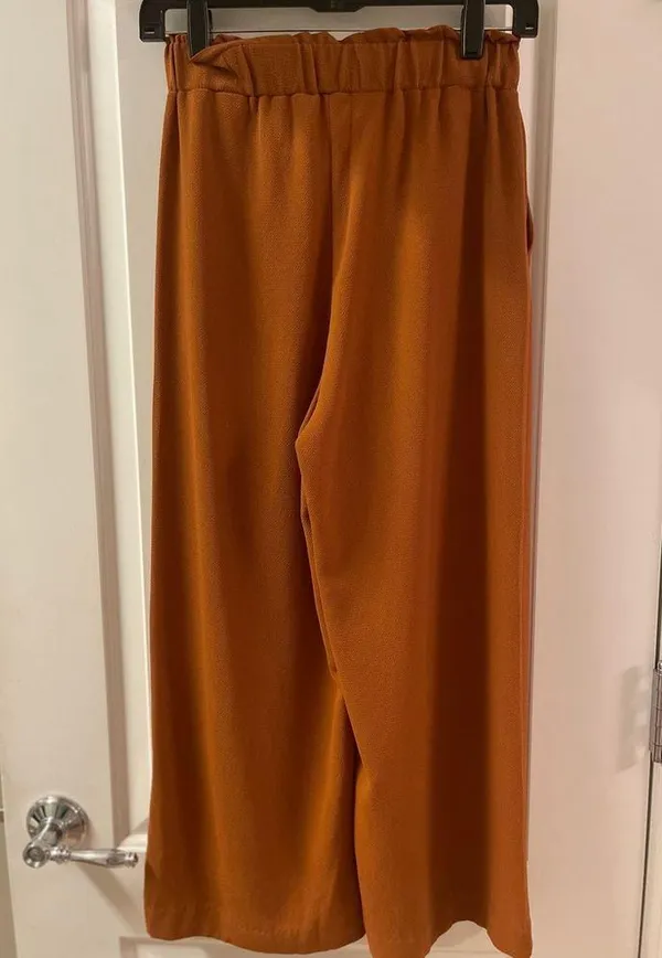 Hennes & Mauritz high waisted wide leg capri length pants - Image 3