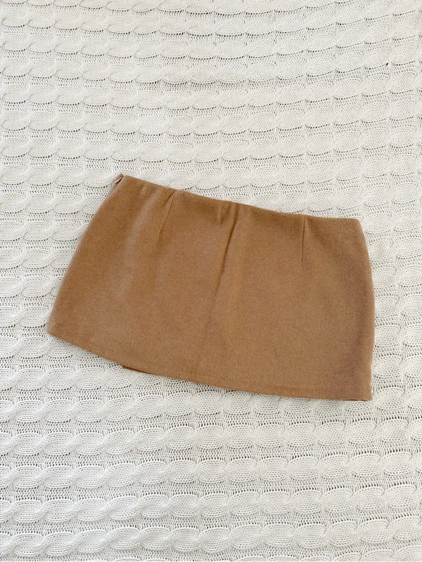 NWT Abercrombie & Fitch Classic Tan Mini Skirt - Image 3