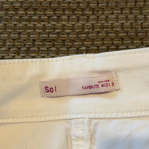 So Juniors 3 White Shorts Favorite Midi Low Rise Denim Cuffed 5 Pocket Casual - Image 2