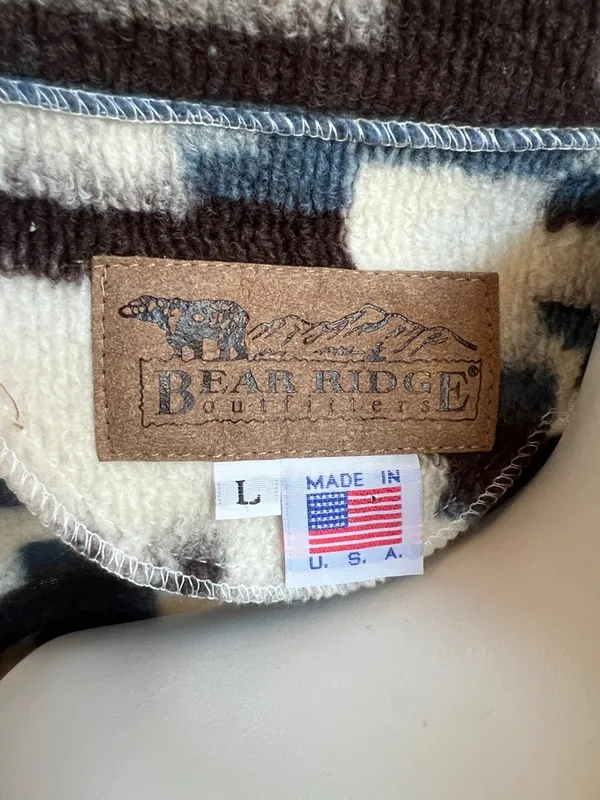 Bear Ridge Outfitters southwestern Beth Dutton vest vintage rare print - Image 2