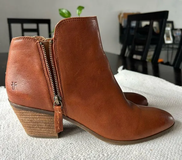 Frye  Tan Leather Ankle Boots - Image 9