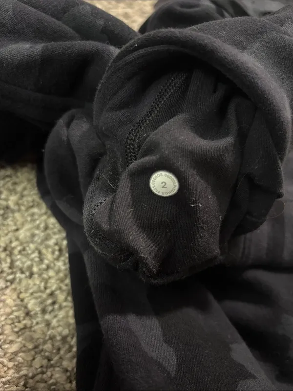 Lululemon Scuba High-Rise Jogger *Fleece 28" size 2 - Image 5